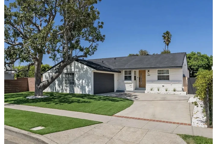 $2400 : 3Bed 2Bath Home in Yorba Linda image 1