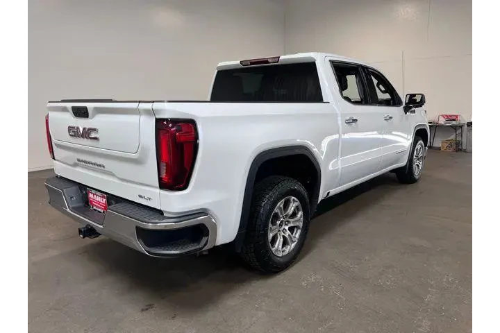 $36446 : GMC Sierra 1500 2024 4x2 SLT image 3
