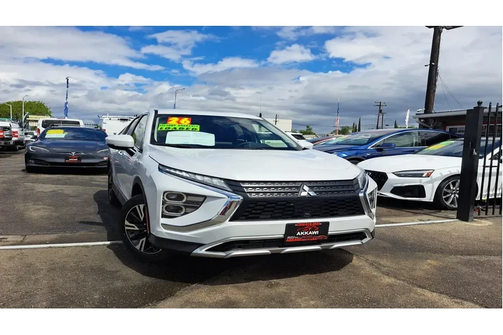 $28988 : Mitsubishi Eclipse Cross 202 image 1