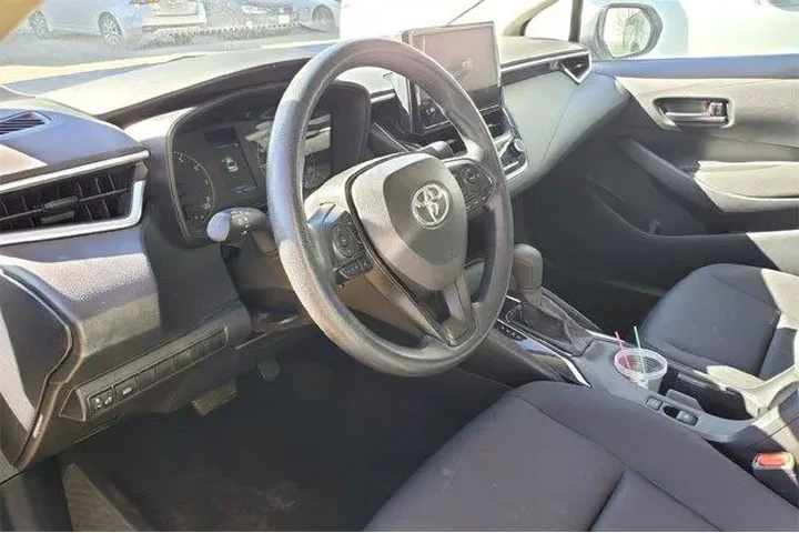 $19686 : Toyota Corolla 2024 LE 4dr S image 9