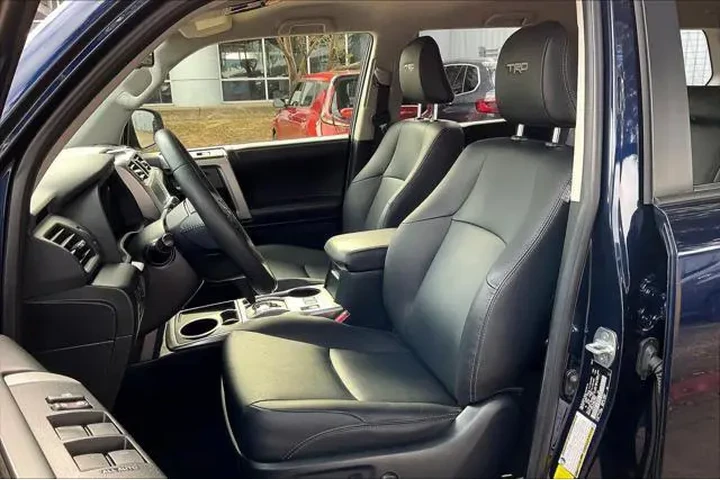 $37880 : Toyota 4Runner 2024 4x2 TRD image 7