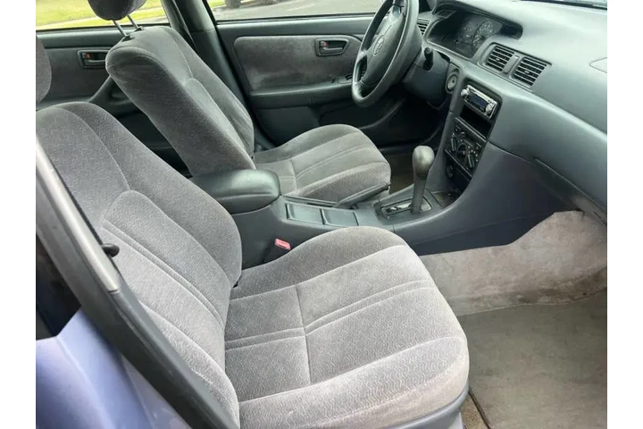 $5100 : 1997 Camry LE image 9