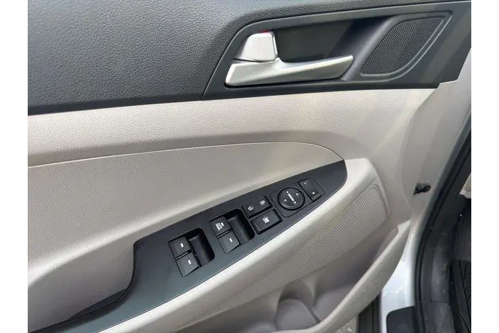 $14992 : Hyundai TUCSON 2019 SE 4dr S image 5