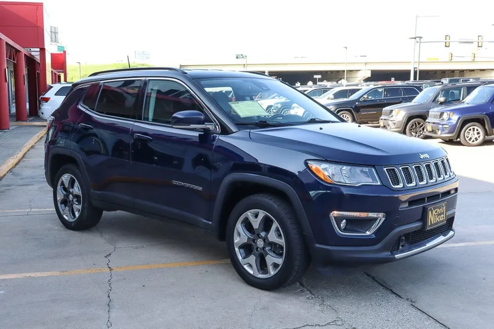 $18988 : 2021 Compass Limited image 4