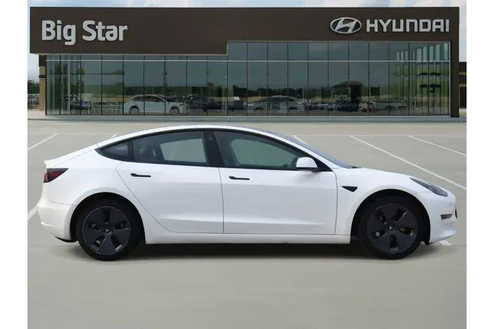 $23988 : Tesla Model 3 2023 4dr Sedan image 5