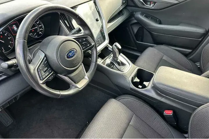 $22939 : Subaru Outback 2024 AWD Prem image 4