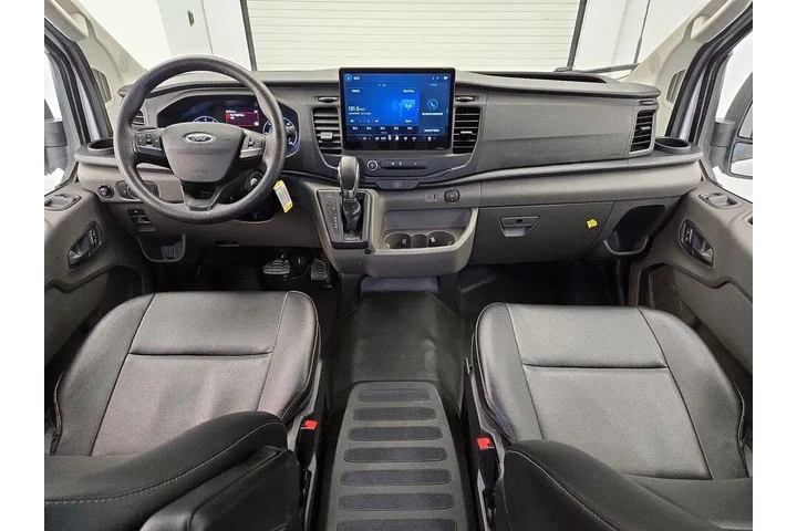 $33998 : Ford Transit 2023 250 3dr SW image 9
