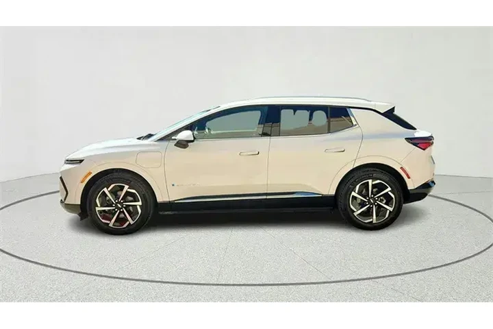 $28099 : Chevrolet Equinox EV 2024 LT image 6
