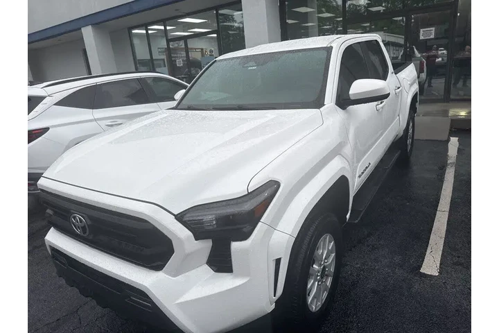 $32451 : Toyota Tacoma 2024 4x2 SR5 4 image 1