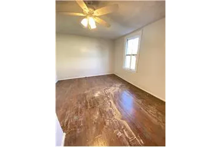 $1700 : Rental property with 3 bedro image 8