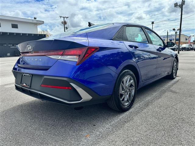 $2500 : HYUNDAI ELANTRA image 6