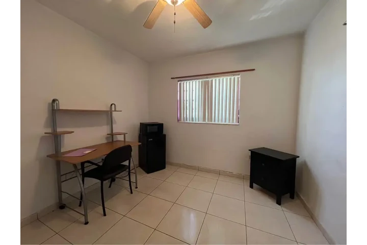 $750 : *Habitación para una persona e image 9