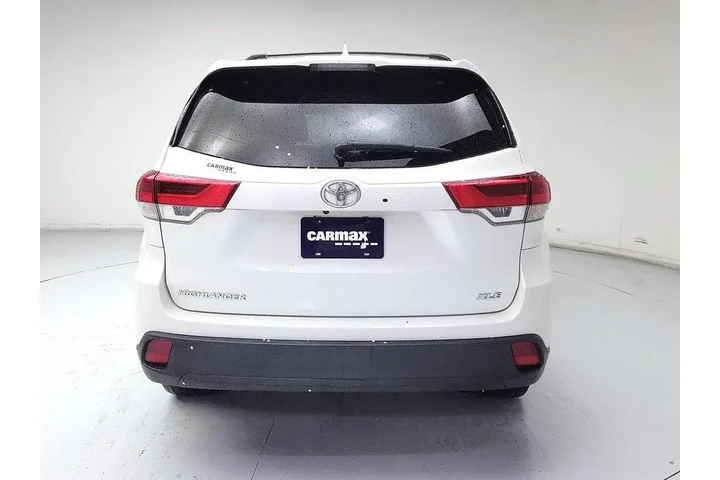 $26998 : Toyota Highlander 2017 XLE 4 image 6