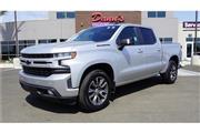 $33984 : 2020 Silverado 1500 RST thumbnail