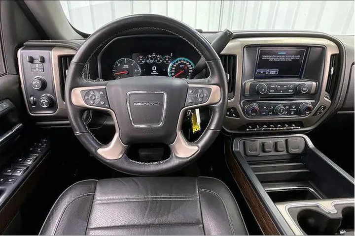 $25990 : GMC Sierra 1500 2018 4x4 Den image 5