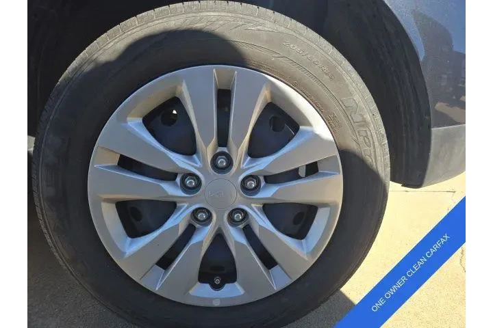 $15587 : Kia Soul 2025 S 4dr Crossove image 6