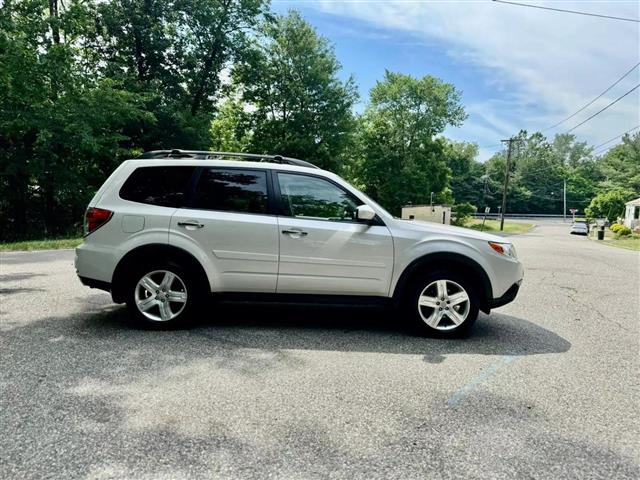 $6300 : 2009 SUBARU FORESTER2009 SUBA image 10