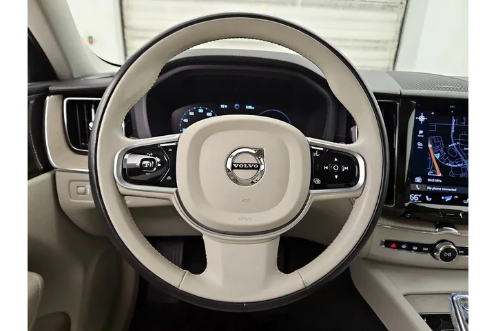 $32998 : Volvo XC60 Recharge 2021 eAW image 10