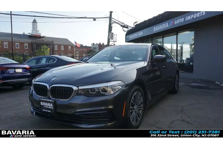 $22795 : 2020 5 Series 530e xDrive iPe image 3