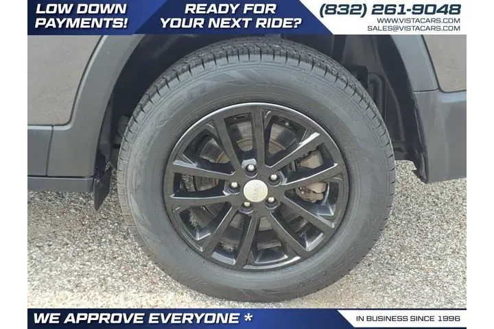 $16880 : 2020 Cherokee Latitude Plus | image 5