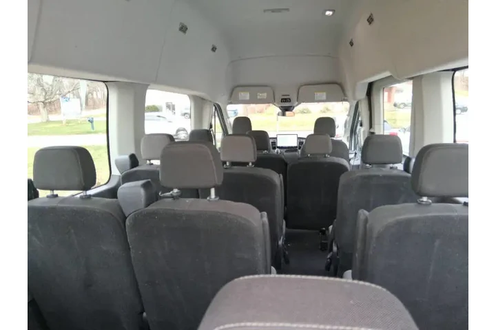 $32000 : 2022 Transit 350 XLT image 8