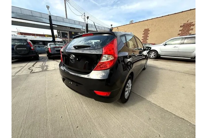 $5204 : 2012 Accent GS 5-Door image 6