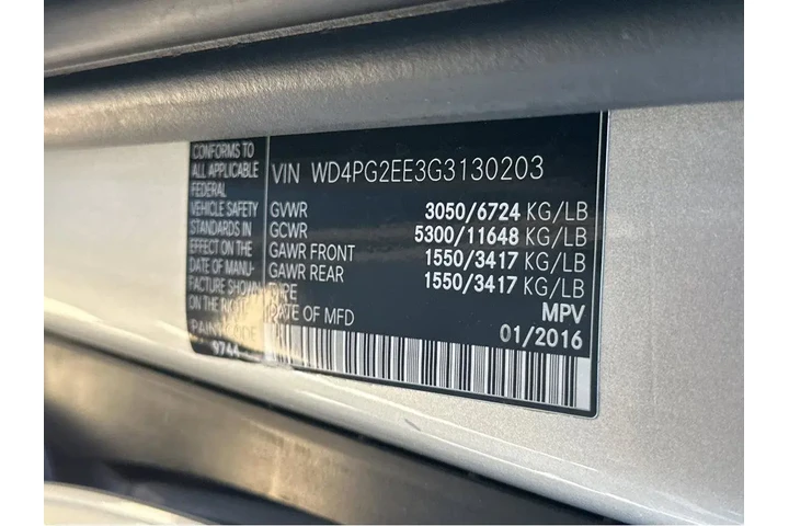 $30997 : 2016 Metris Passenger Van RWD image 1