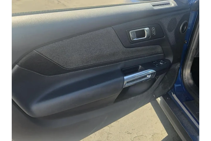 $30650 : Ford Mustang 2024 EcoBoost 2 image 10