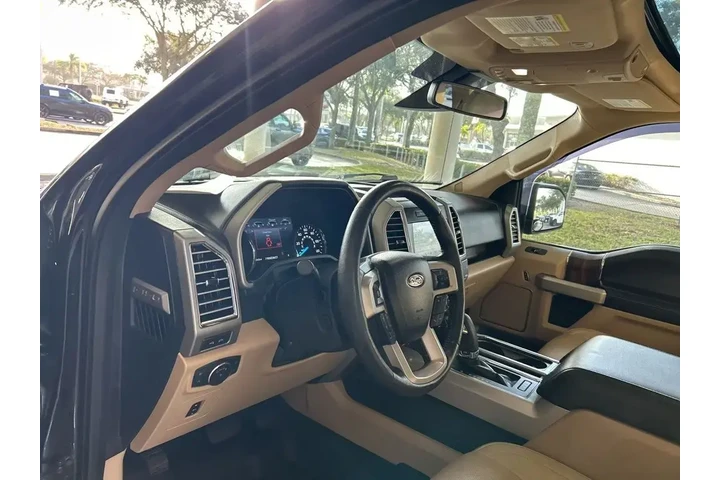 $24650 : Ford F-150 2016 4x4 King Ran image 6