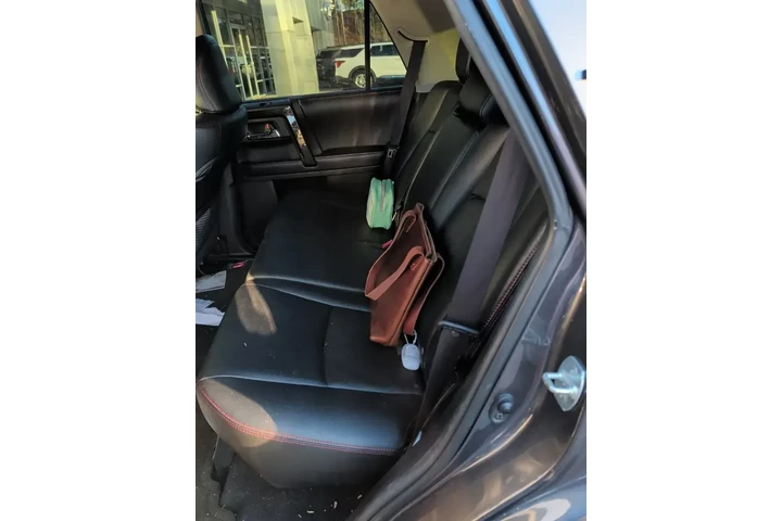 $30000 : Toyota 4Runner 2018 4x4 SR5 image 10