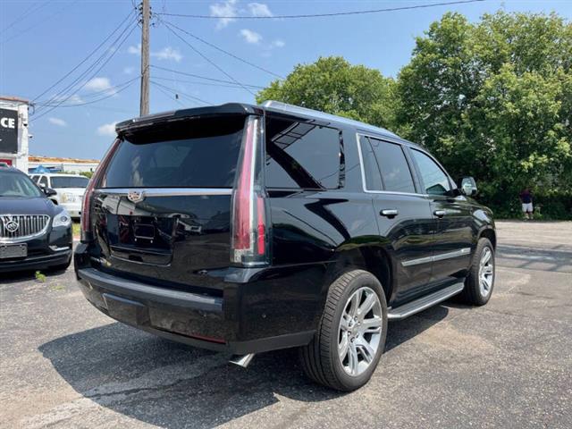 $25995 : 2017 Escalade Luxury image 6