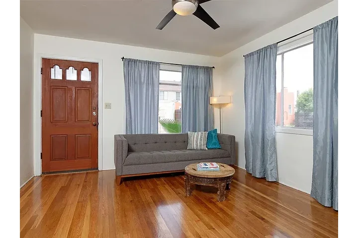 $1000 : Cute as a bug's ear!  Comforta image 1