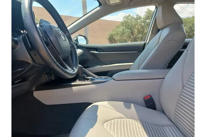$22900 : 2022 Camry SE image 5