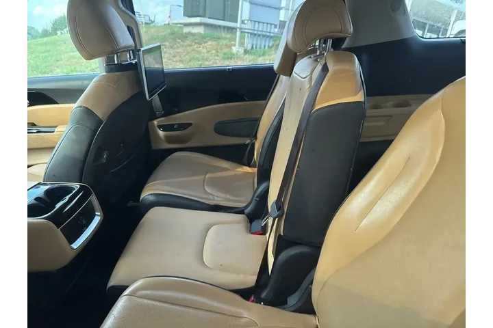 $32109 : Kia Carnival 2022 EX 4dr Min image 7