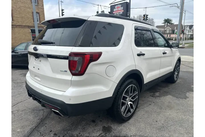 $13995 : 2016 Explorer Sport image 6
