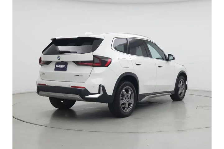 $31998 : BMW X1 2024 AWD xDrive28i 4d image 8