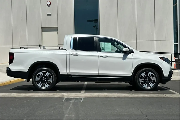 $25900 : Honda Ridgeline 2020 AWD RTL image 2