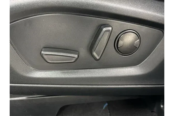 $28000 : Ford Explorer 2023 AWD XLT 4 image 4