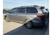 $22588 : Toyota Sienna 2018 XLE 8-Pas thumbnail