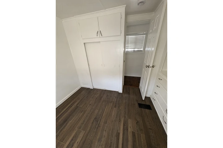 $2300 : Casa Movil-Gardena image 4