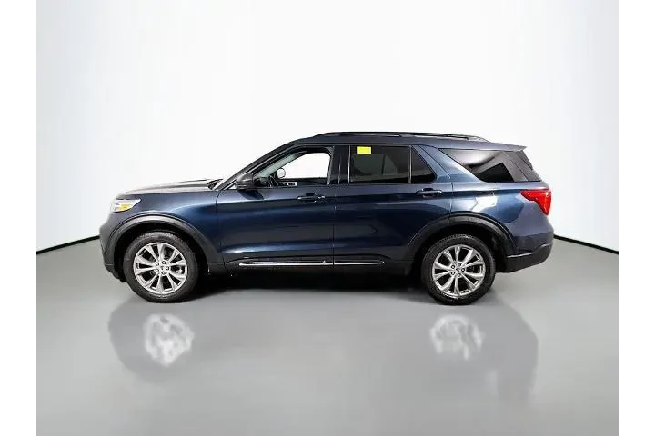 $25750 : Ford Explorer 2022 AWD XLT 4 image 4