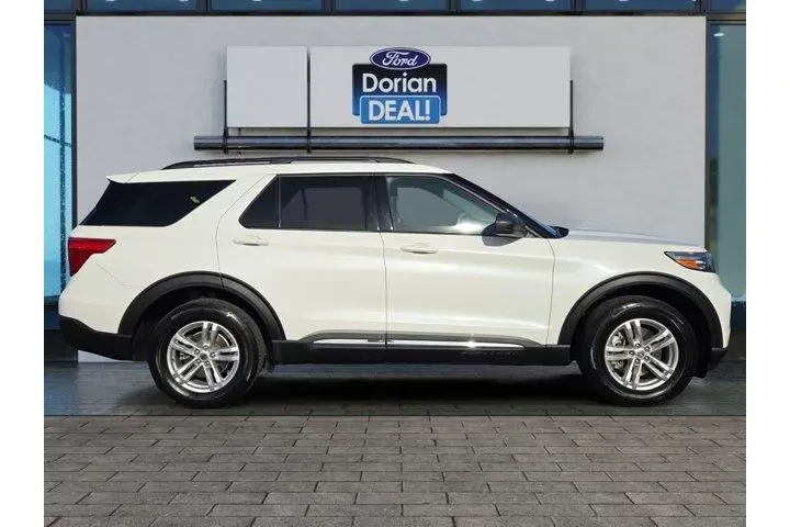 $29495 : Ford Explorer 2023 AWD XLT 4 image 2