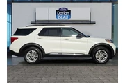 $29495 : Ford Explorer 2023 AWD XLT 4 thumbnail