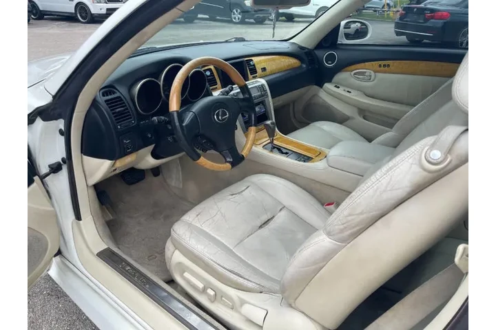 $5900 : 2003 SC 430 image 6