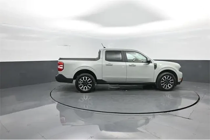 $31984 : Ford Maverick 2024 Lariat 4d image 8