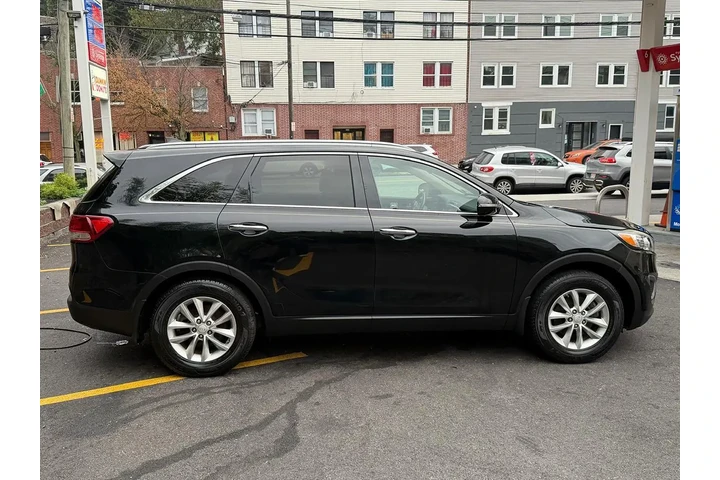 $10995 : 2016 Sorento LX image 6