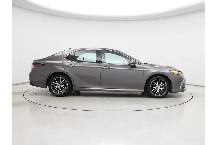 $30998 : Toyota Camry Hybrid 2024 XLE image 7