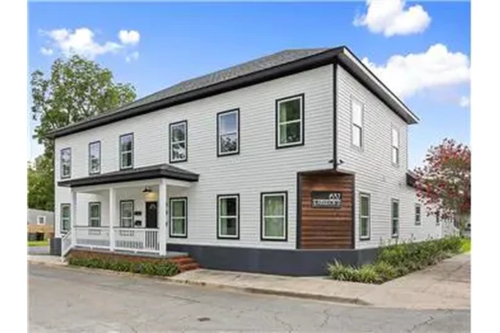 $1700 : Rental property with 2 bedro image 1