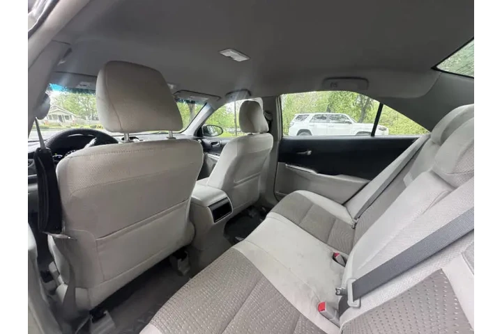$7999 : 2014 Camry Hybrid LE image 9