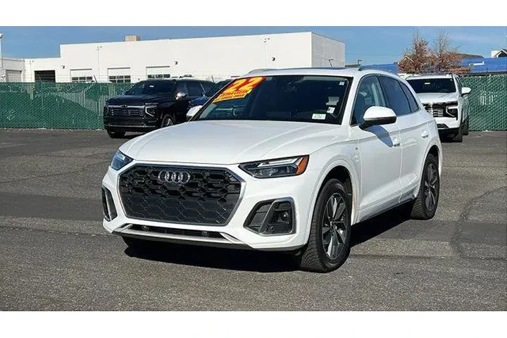 $31984 : Audi Q5 2022 AWD quattro S l image 1